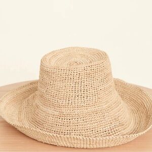 JENNI KAYNE
Wide Brim Raffia Hat